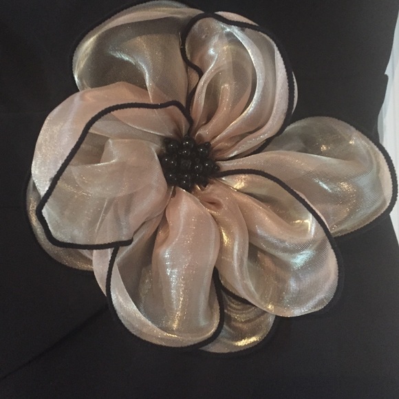 Cute Cocktail Dress for Wedding or Evening Event - Picture 2 of 3