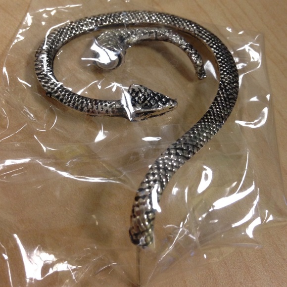 Snake Cuff - Picture 4 of 4