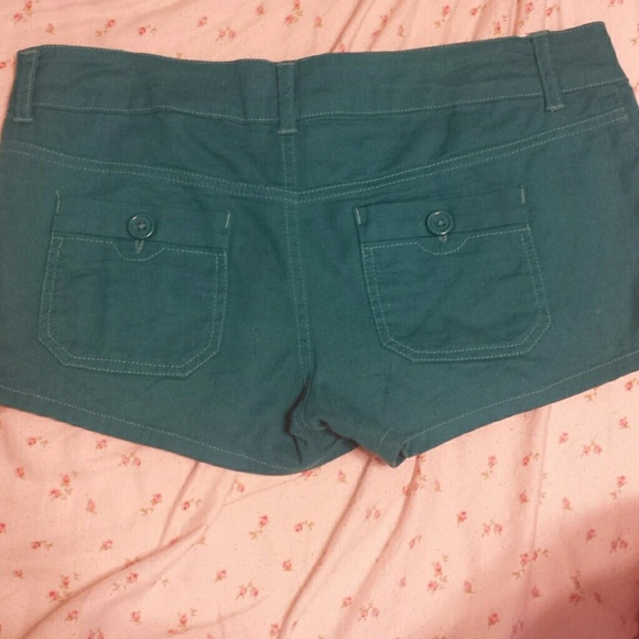 Blue/teal button short shorts - Picture 2 of 4