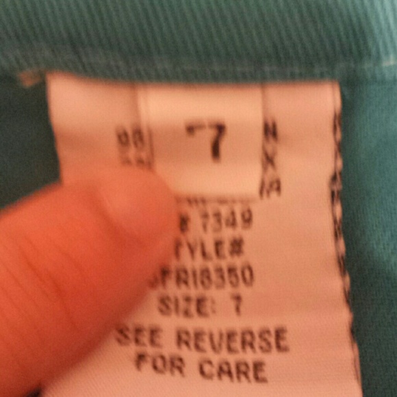 Blue/teal button short shorts - Picture 4 of 4