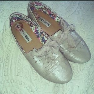 SOLD IN BUNDLE. Steve Madden shoes.