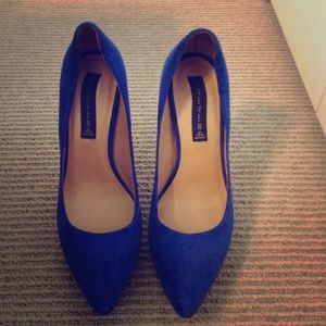 Steven by Steve Madden blue suede pumps
