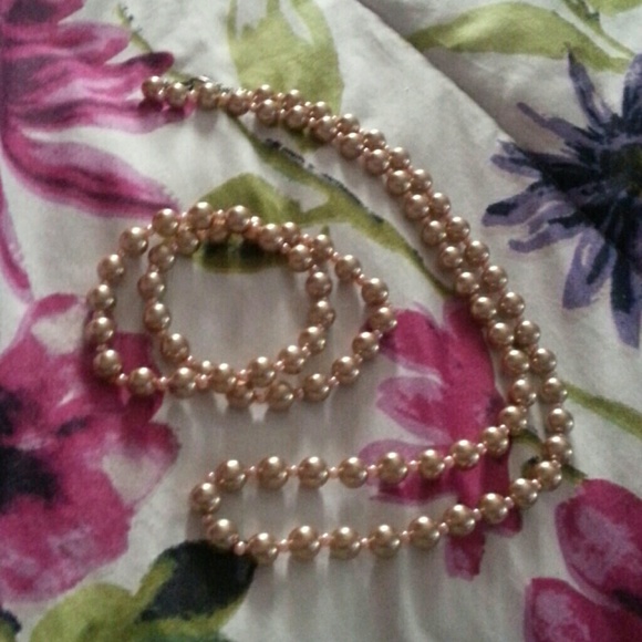 tan ?ndpink  pearls