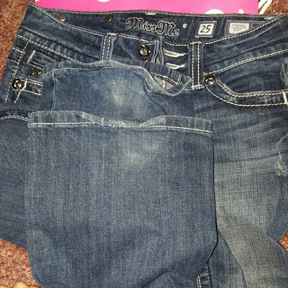 SOLD⚡⚡Miss me cross jeans - Picture 3 of 4