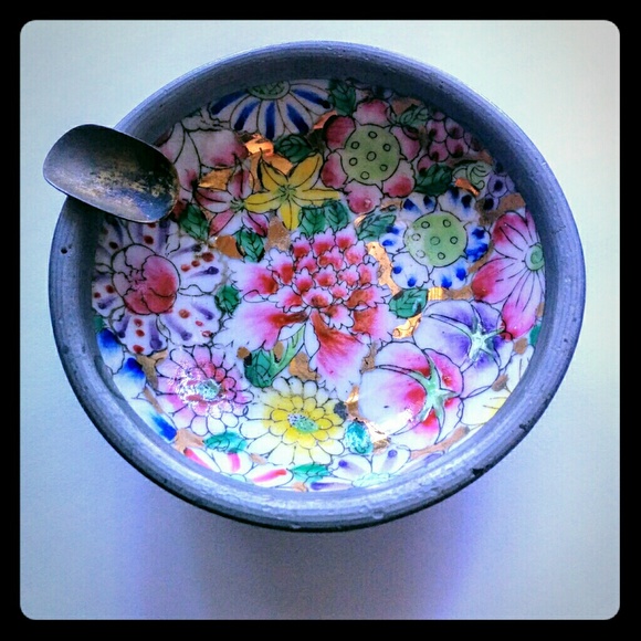 Beautiful vintage porcelain ashtray