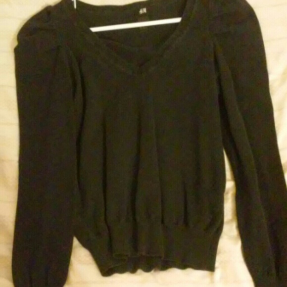 black h&m sweater