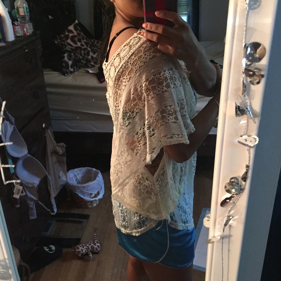 white sheer top - Picture 2 of 4