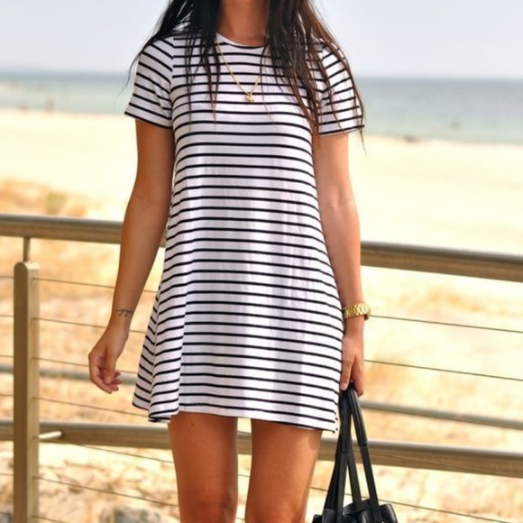 Dresses & Skirts - Stripped T-shirt Dress