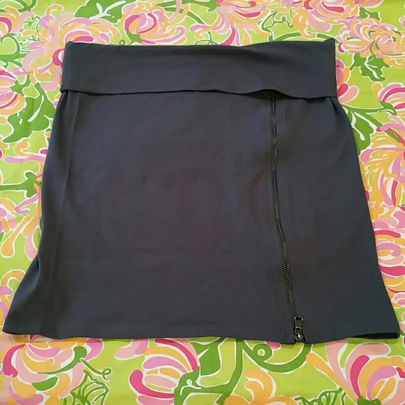 Pure & Simple Dark Gray Stretchy Zipper Skirt M - Picture 2 of 3
