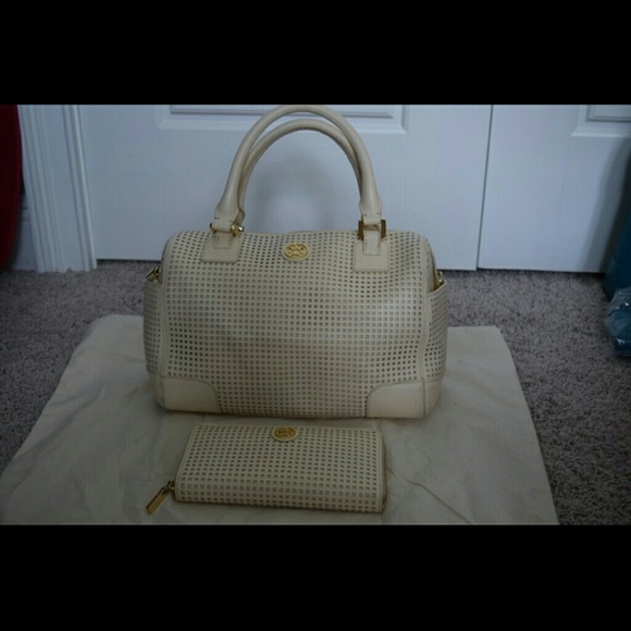 Tory Burch Robinson Middy Satchel