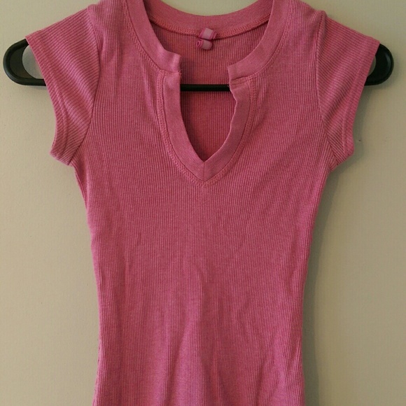 Pink v neck t shirt