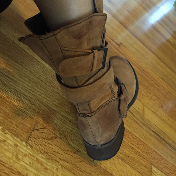 Steve Madden Brewzzer Boots - Picture 4 of 4