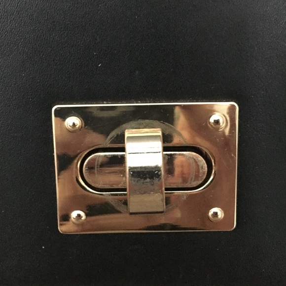 Adjustable bag - Picture 2 of 4