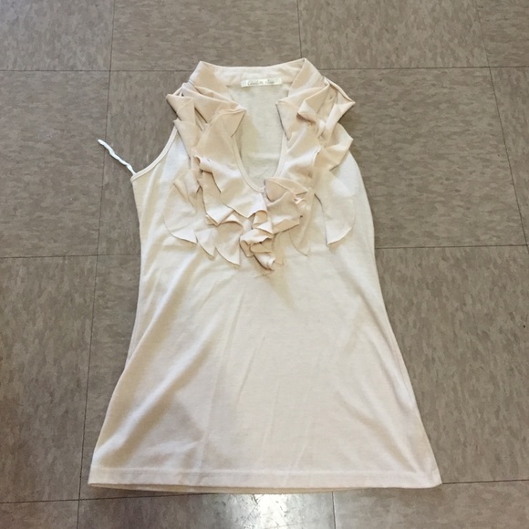 Barely worn tank!!