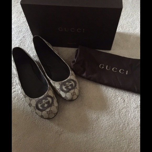 Gucci flats size 10 Authentic