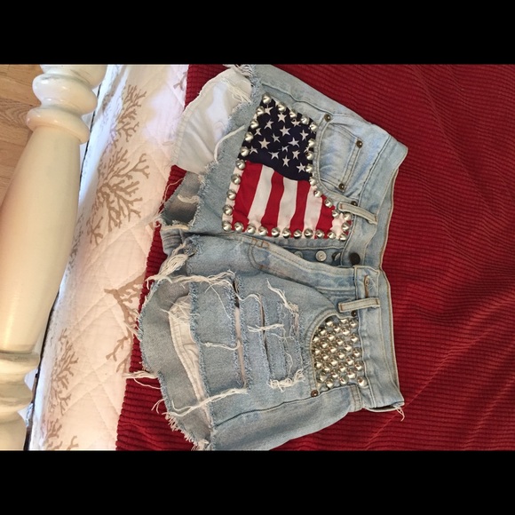 Levi's cutoff shorts