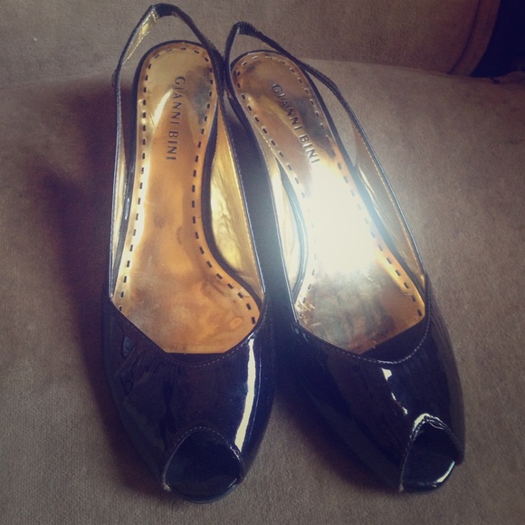 Gianni slingback cheetah print wedges