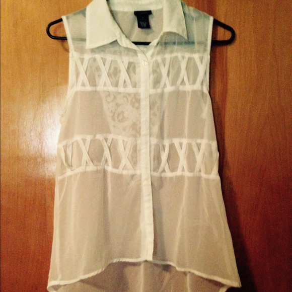 Sheer/Top - Picture 2 of 4