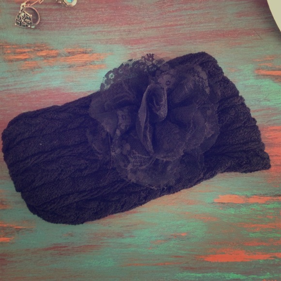 Black knitted flower head wrap