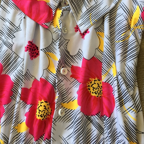 Spring Romper 👧🏻 - Picture 3 of 4