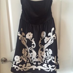 White House Black Market Dress Size 4