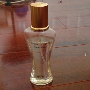 *SOLD* Victoria secret "dream Angels heavenly"