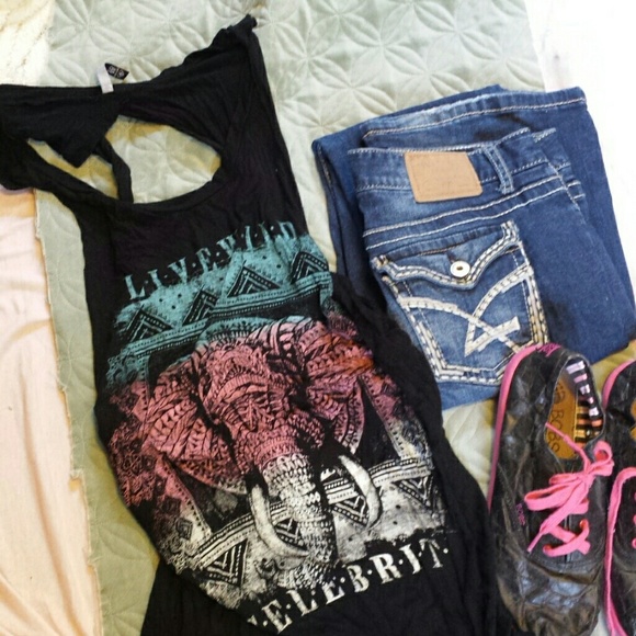 Love Culture Tops - Loose Open Backed Elephant Top