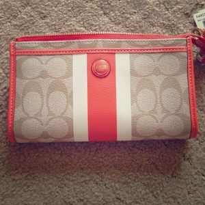 NEW coach clutch