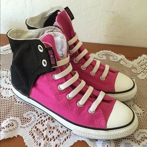 Converse hi tops size 6!