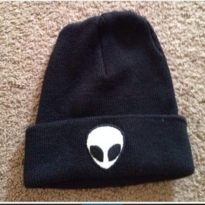 Brandy melville alien beanie