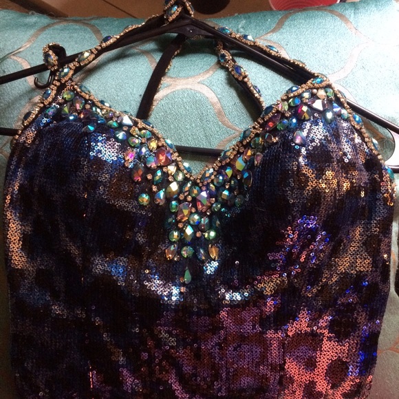 Gorgeous Prom Dress - Picture 4 of 4