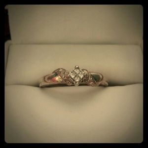 Vintage inspired diamond promise ring