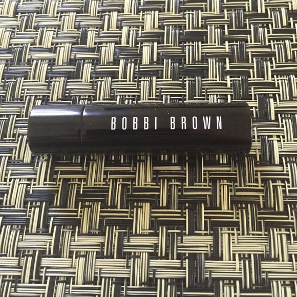 Lipstick. Bobbi Brown. Creamy matte lip color. Red