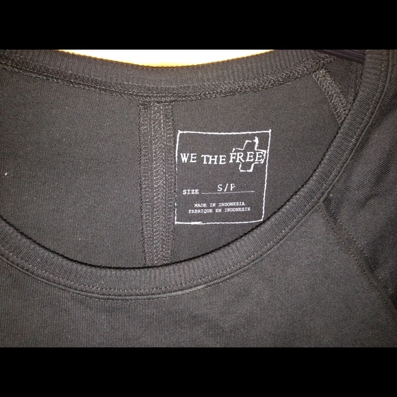 BNWT Free People cropped pullover - Picture 2 of 4