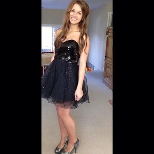 Black Homecoming / Prom Dress (sequins)