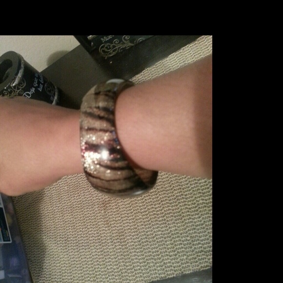 Bracelet - Picture 2 of 3