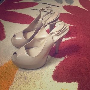 Chinese laundry peep toe pumps