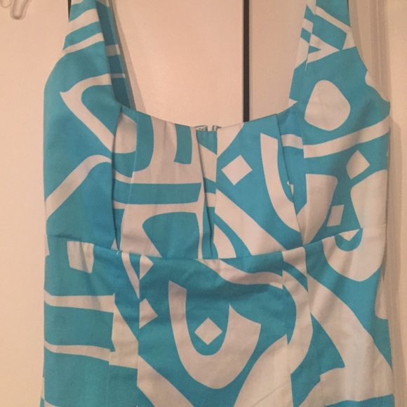 Calvin Klein Summer Dress - Picture 2 of 4