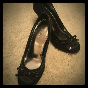 Black satin and patent heels