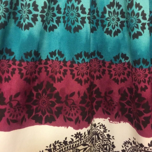 Multi-color floral print halter-top maxi dress - Picture 4 of 4