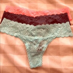 Lace thongs, set of 3