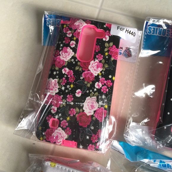 Phone case - Picture 2 of 4