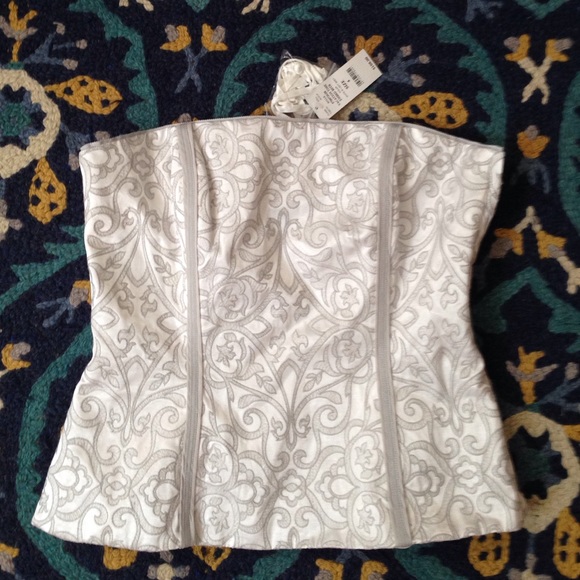 White House Black Market Tops - White House Black Market Embroidered Bustier sz 4