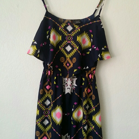 Dress - Picture 2 of 4