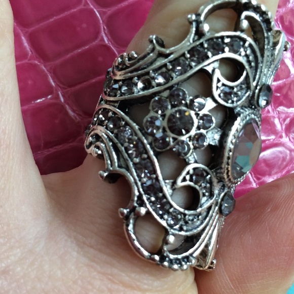 Statement ring - Picture 2 of 4