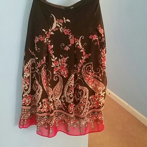 Skirt chocolate and pink with flower