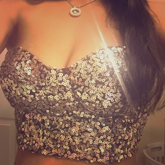 🔆summer sale🔆Strapless silver beaded crop top