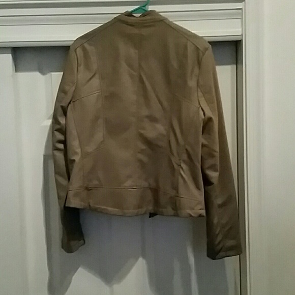 beige blazer - Picture 3 of 4