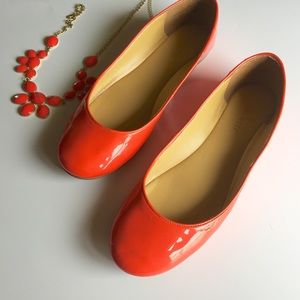 HP 🎉 Nine West patent leather flats bright orange