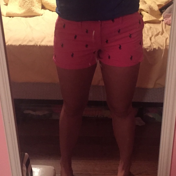 Hot pink shorts with navy blue logo! - Picture 3 of 3